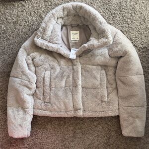Abercrombie & Fitch NWT Cream Teddy Jacket